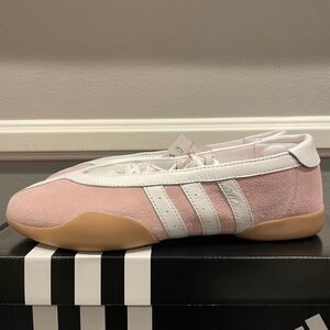 Adidas Taekwondo Mei Ballet Size 9.5 women’s